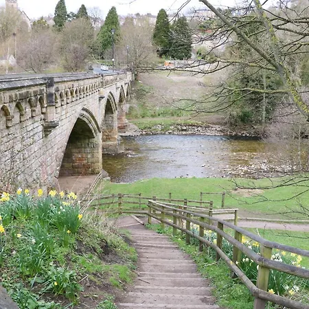 Armstrong House * Richmond (North Yorkshire)